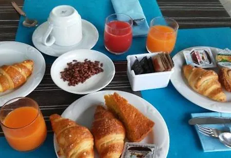 Lady Hamilton Feletto