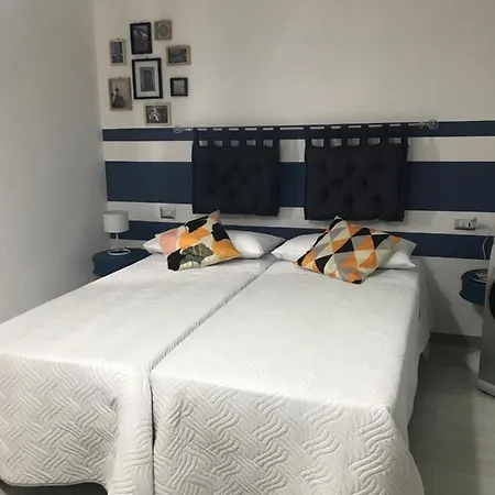 Lady Hamilton Feletto