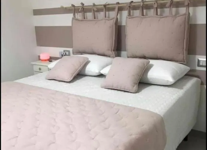 Lady Hamilton Bed and Breakfast 4*