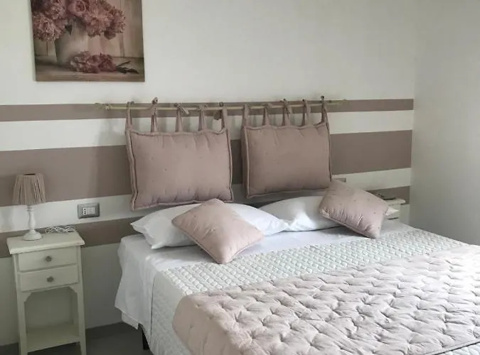 Lady Hamilton Bed and Breakfast 4*